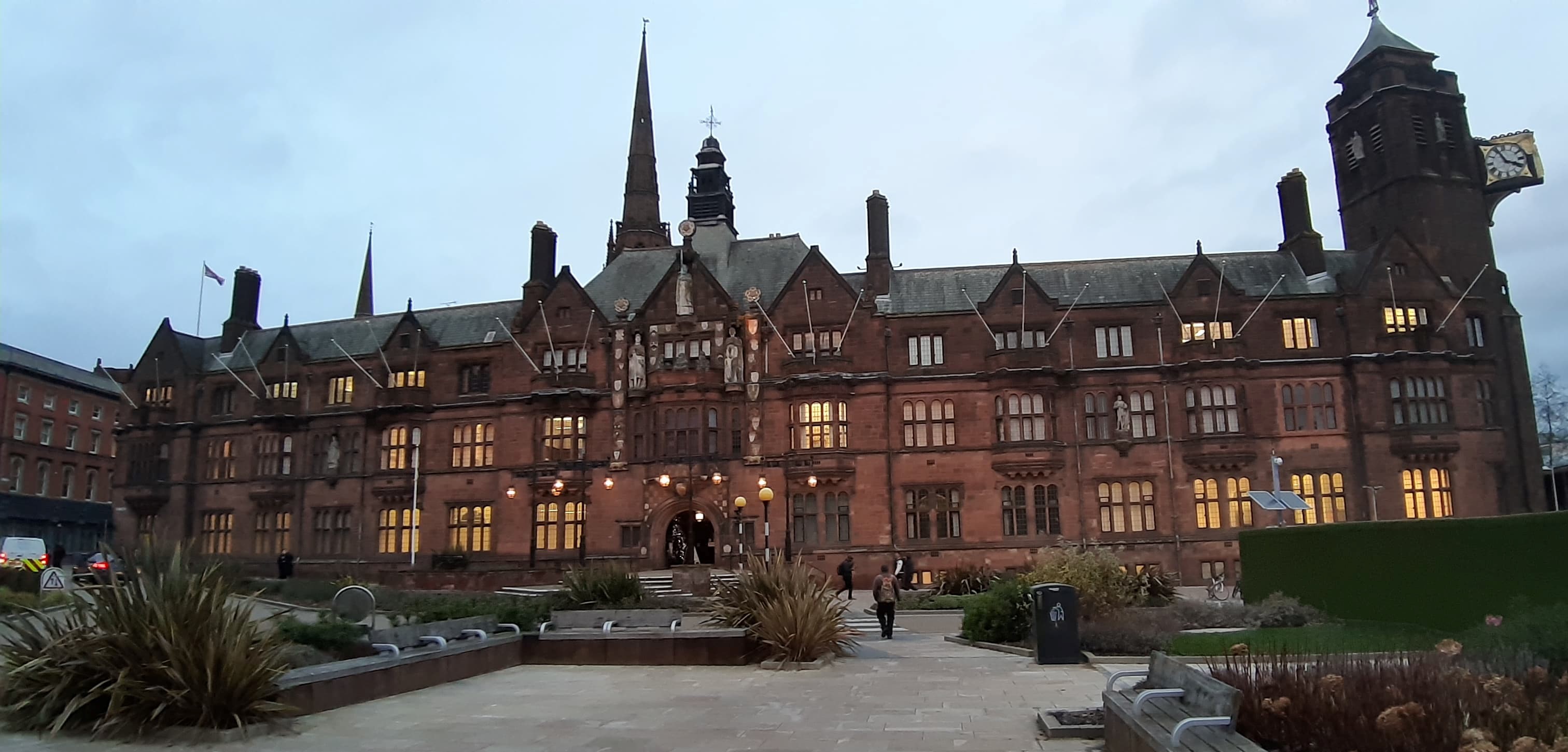 93998078_931529453947408_5640324432347004928_n